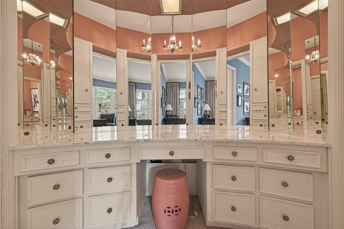 House in Houston, Texas, United States 5 - 18459936