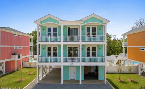 House in Oak Island, North Carolina, United States 1