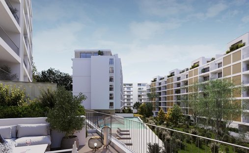 Apartment in Santo António dos Cavaleiros, Lisbon, Portugal 1