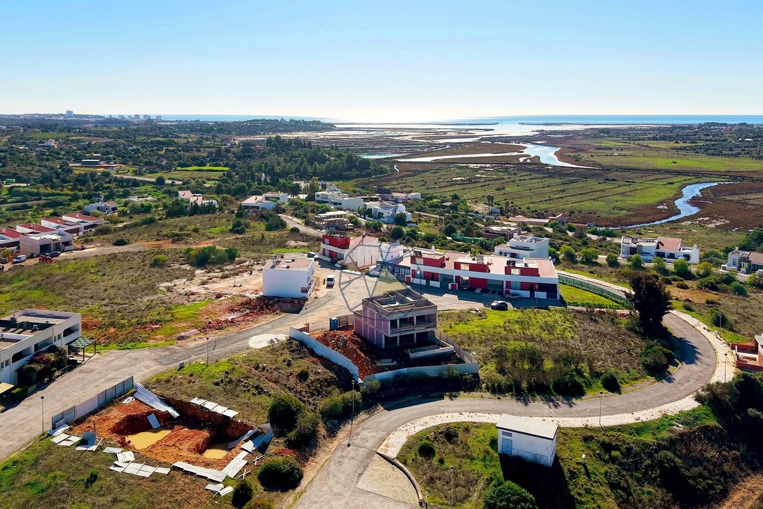 Villa in Mexilhoeira Grande, Algarve, Portugal 3 - 16770715