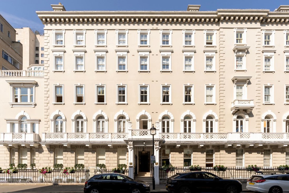 Apartment in Brompton, Kensington And Chelsea, England 2 - 18455980