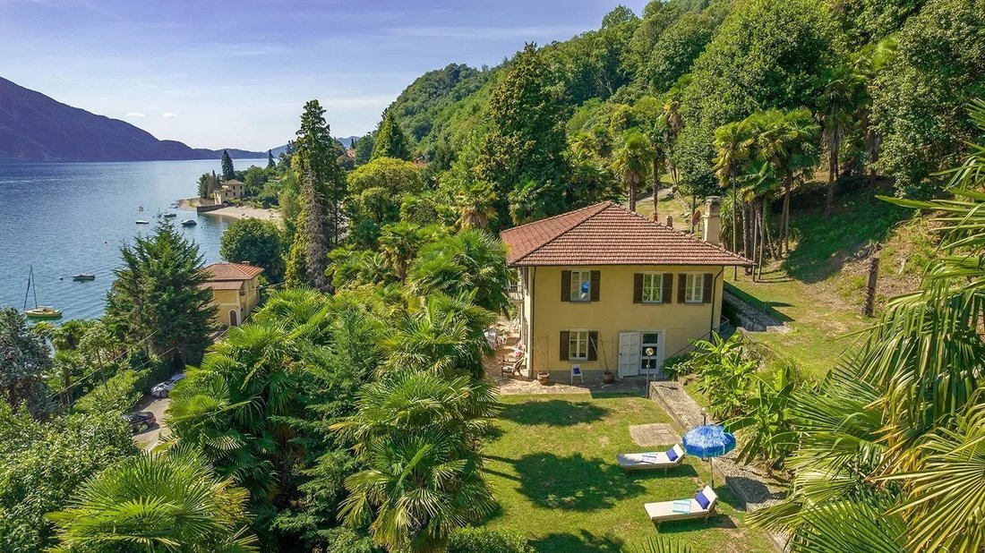 Villa in Oggebbio, Piedmont, Italy 2 - 13088734