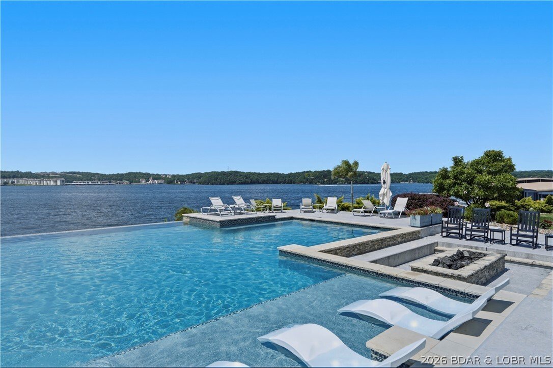 Condo in Sunrise Beach, Missouri, United States 1 - 18466537