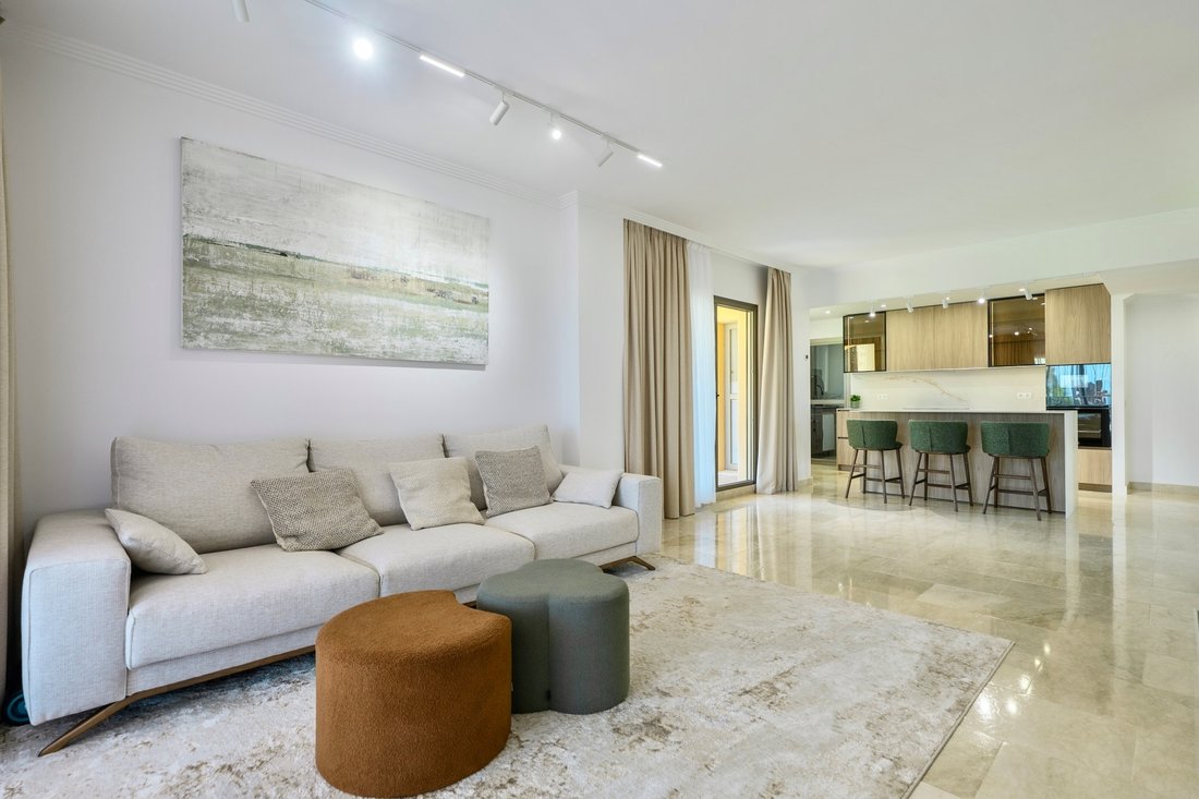 Apartment in El Paraíso, Benahavis, Spain 3 - 18461003
