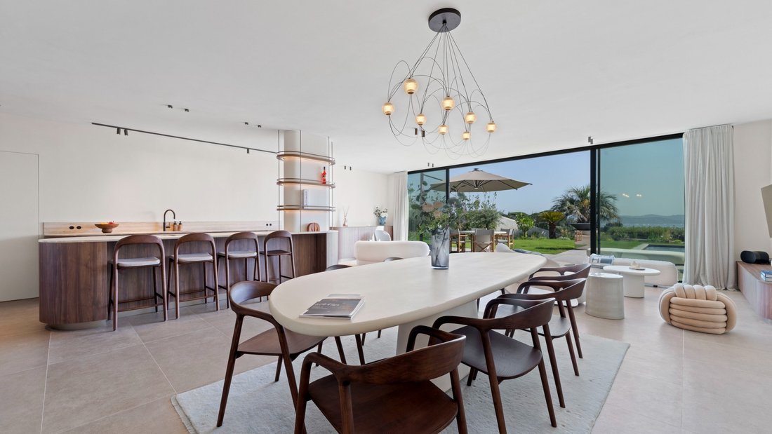 House in Ville-Les Saquedes-Le Bouillonnet, Sainte-Maxime, France 4 - 18460515