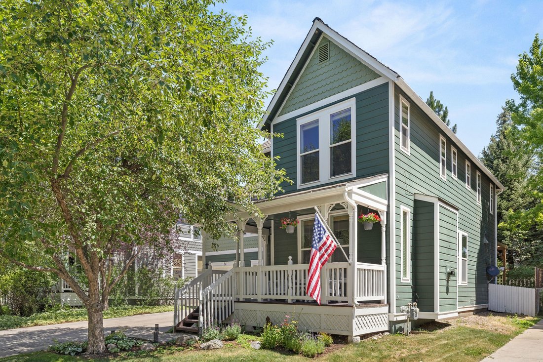 Carbondale, Colorado, United States 2 - 18464296