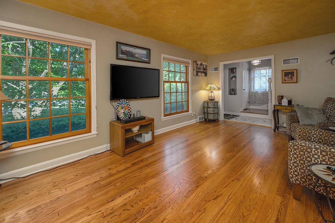 House in Fox Point, Wisconsin, United States 4 - 18458898