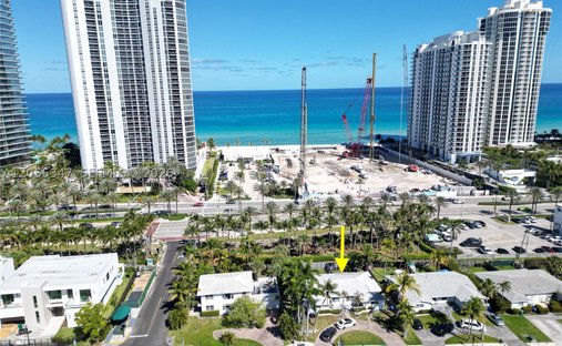 Apartment in Golden Beach, Florida, United States 1