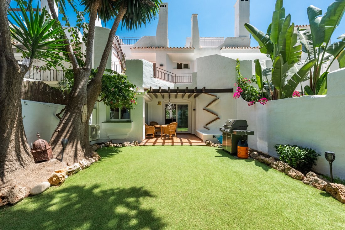 Townhouse in Nueva Andalucia, Marbella, Spain 2 - 18469057