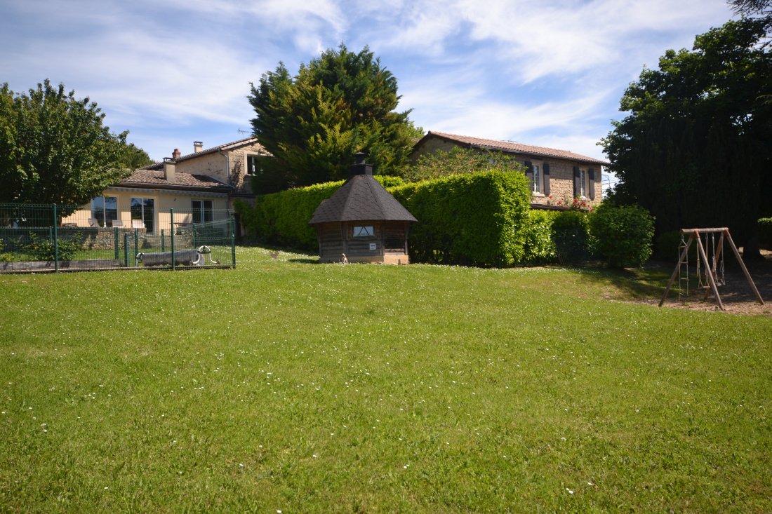 Estate in Liergues, Porte des Pierres Dorees, France 1 - 18456922