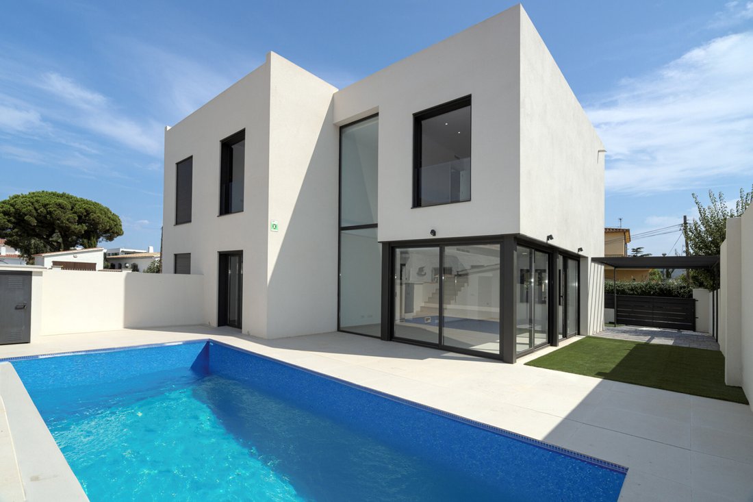 House in Empuriabrava, Catalonia, Spain 1 - 18472423