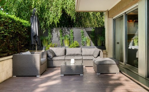 Apartment in La Plaine des Sablons, Neuilly-sur-Seine, France 1
