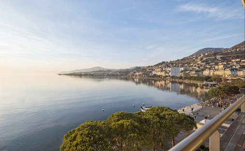 Apartment in Veytaux, Vaud, Switzerland 1