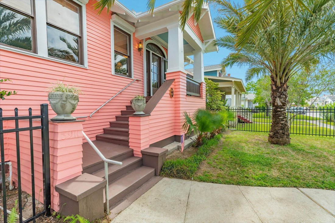 House in Galveston, Texas, United States 1 - 18456077