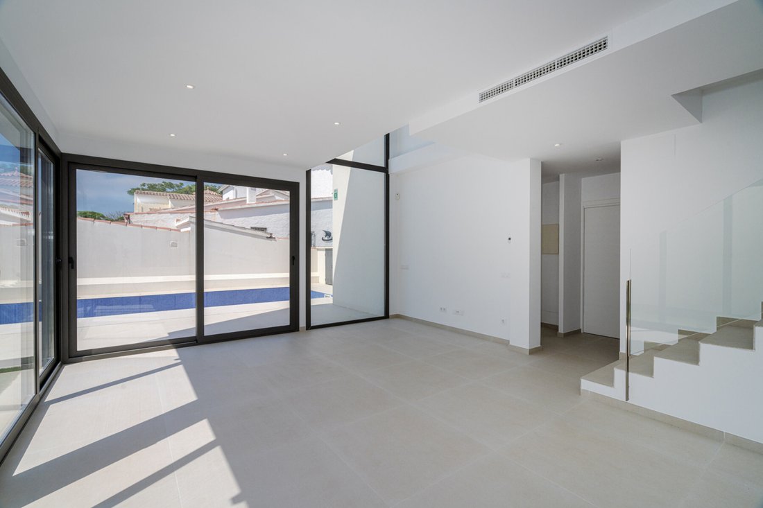 House in Empuriabrava, Catalonia, Spain 4 - 18472423
