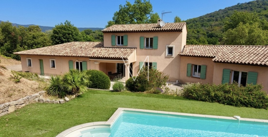 Villa in Le Plan-de-la-Tour, Provence-Alpes-Côte d'Azur, France 2 - 18029696