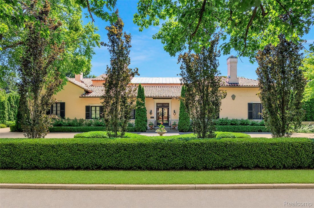 House in Grosse Pointe Shores, Michigan, United States 1 - 18425402