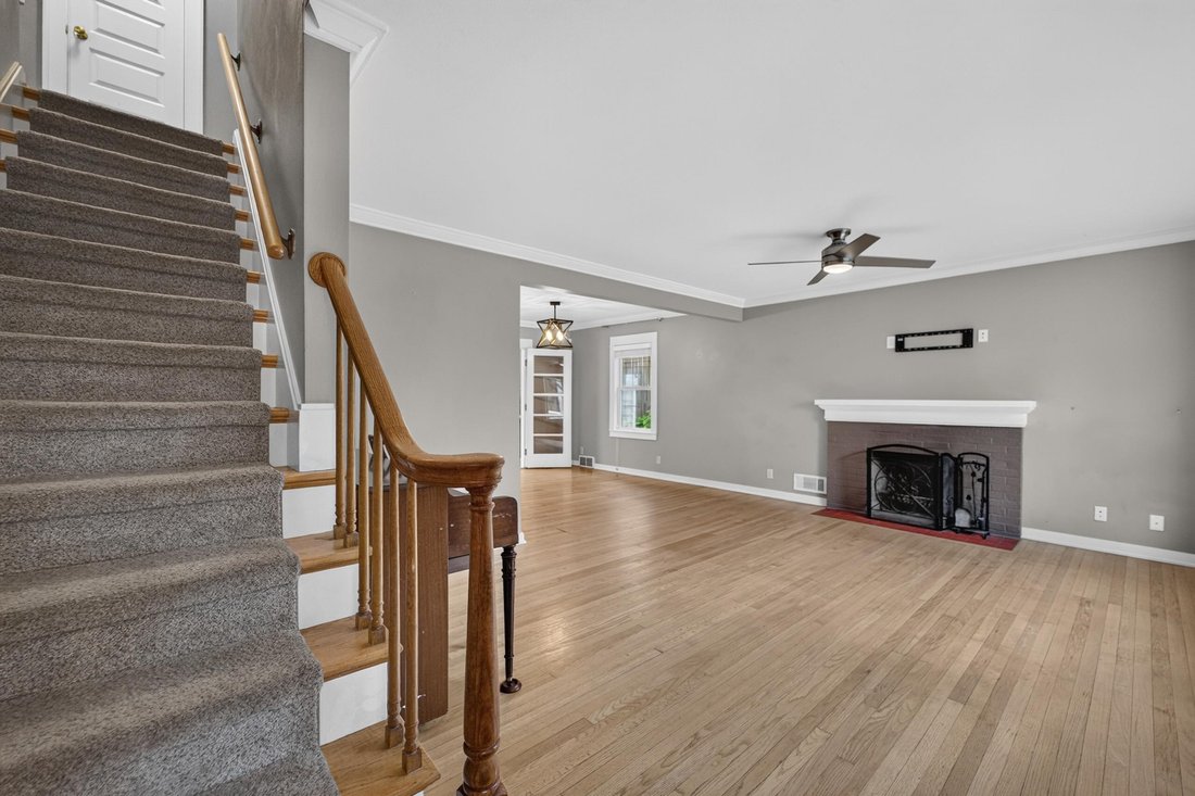 House in Maple Bluff, Wisconsin, United States 4 - 18154712