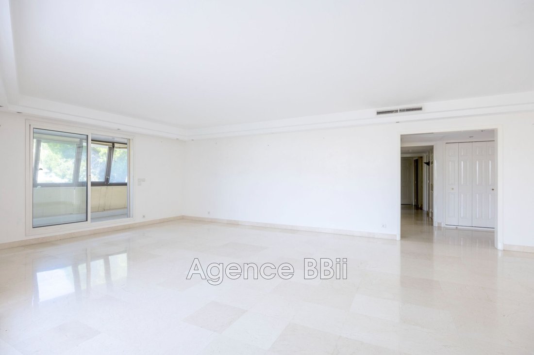 Apartment in Saint-Laurent-du-Var, Provence-Alpes-Côte d'Azur, France 2 - 18457028