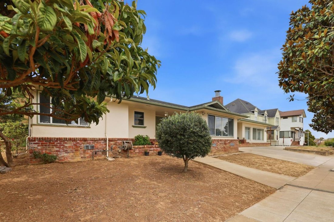 House in South San Francisco, California, United States 5 - 18439650