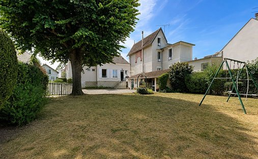 Casa a Montesson, Isola di Francia, Francia 1