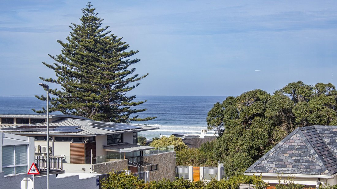House in Overstrand Local Municipality, Western Cape, South Africa 4 - 18469673
