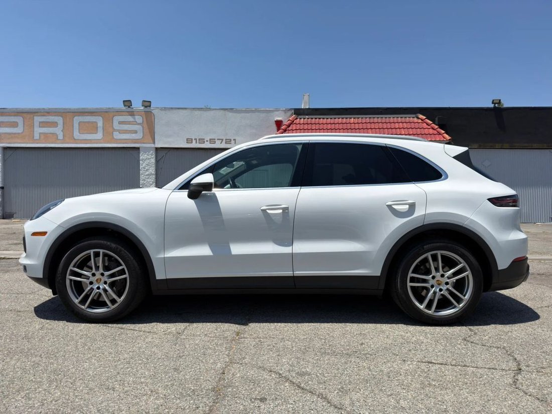 Suv in Azusa, CA, United States 3 - 18472004