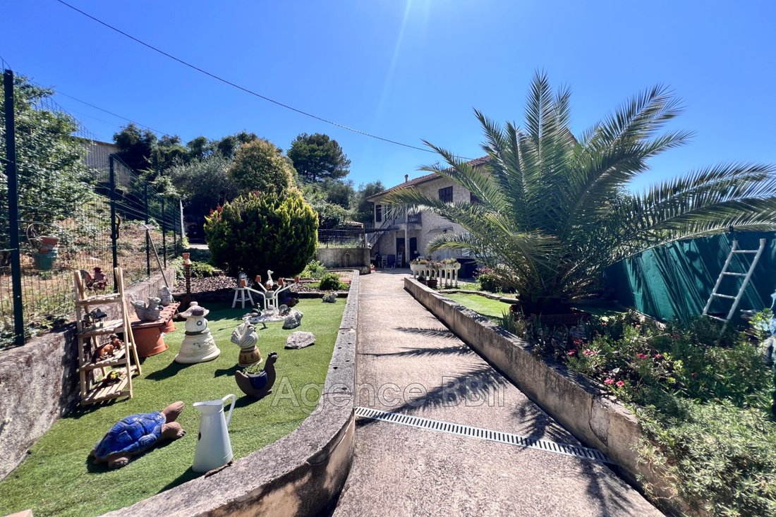 Villa in Peille, Provence-Alpes-Côte d'Azur, France 3 - 18457033
