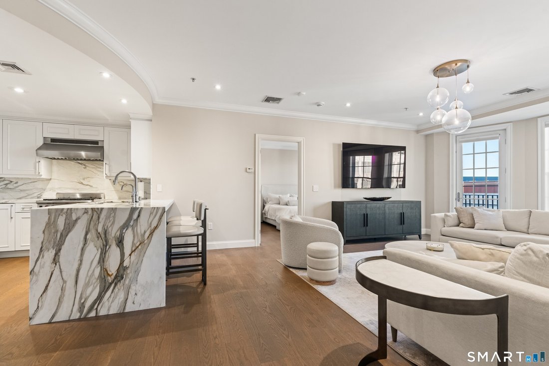 Condo in West Hartford, Connecticut, United States 4 - 18458397