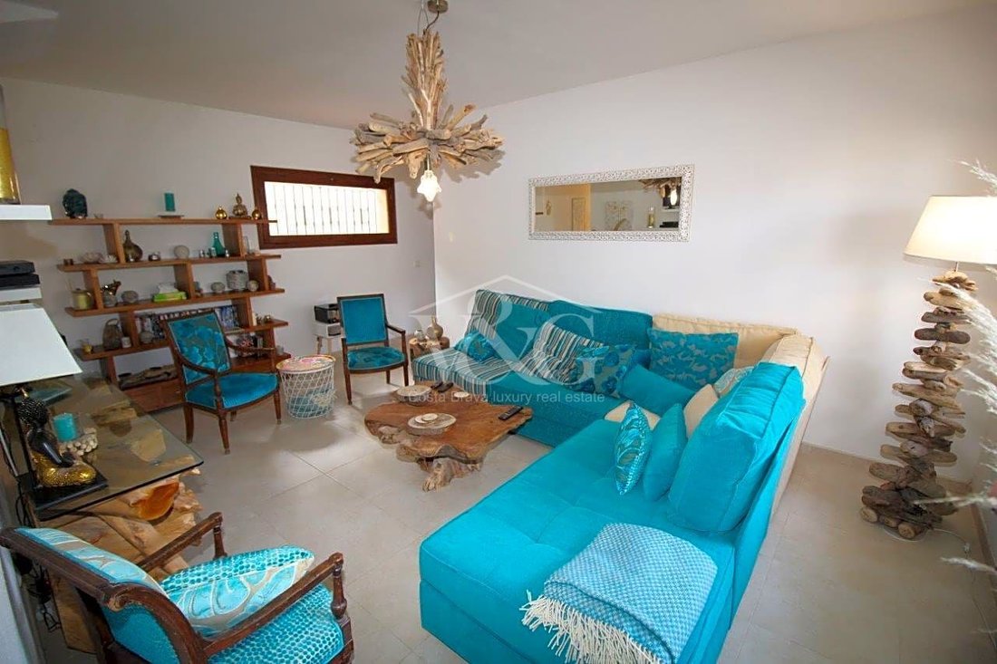 Villa in Pals, Catalonia, Spain 2 - 18456325