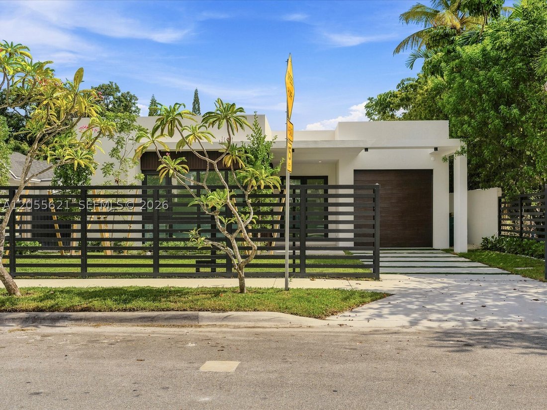 House in Miami, Florida, United States 3 - 18459397