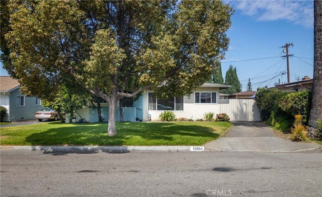 House in Montclair, California, United States 3 - 18460495