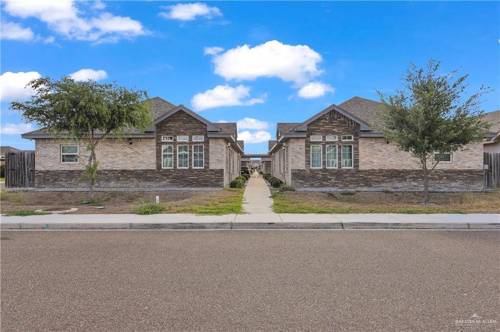 Edinburg, Texas, United States 1 - 17773061