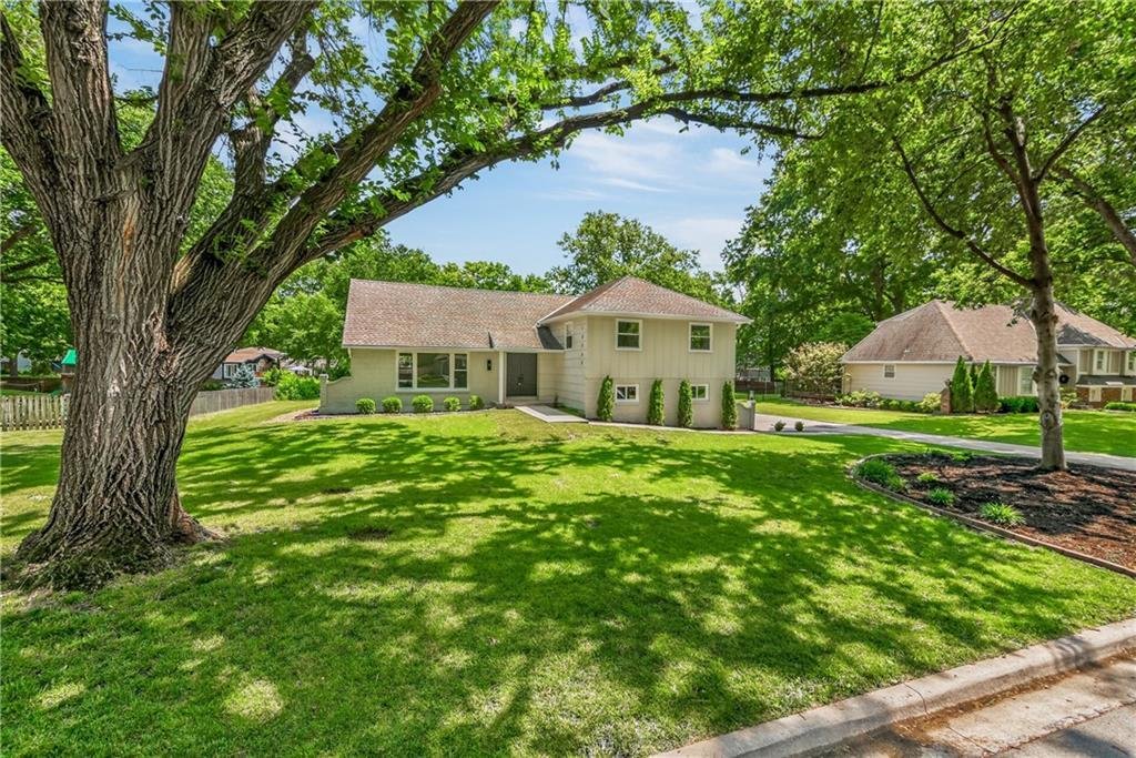 House in Leawood, Kansas, United States 3 - 18456400