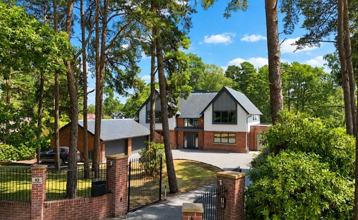 House in Ringwood, England 1