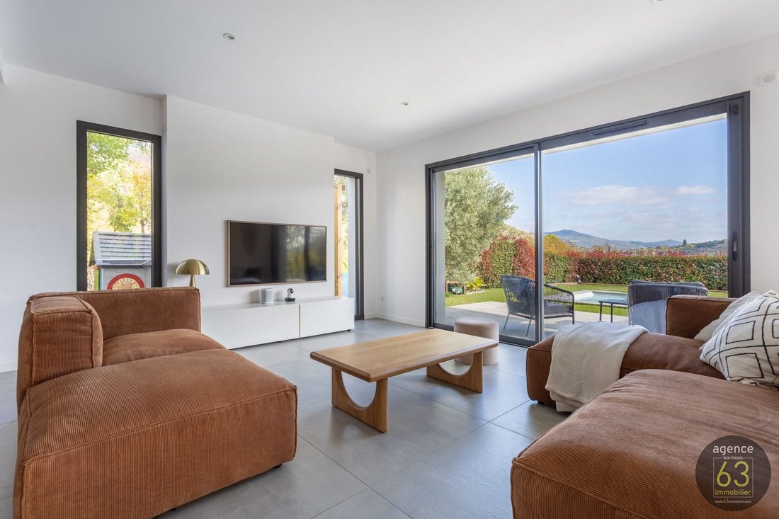 House in Veyre-Monton, Auvergne-Rhône-Alpes, France 5 - 18465301