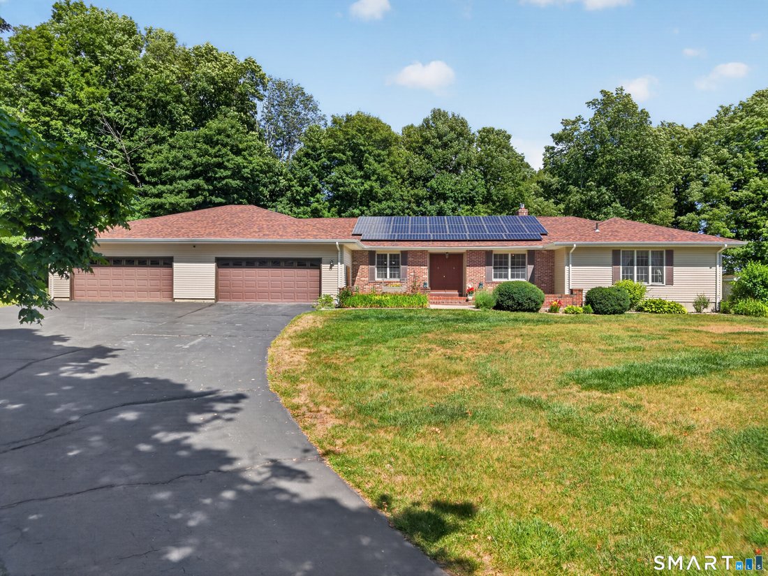 House in Plainfield, Connecticut, United States 3 - 18304254