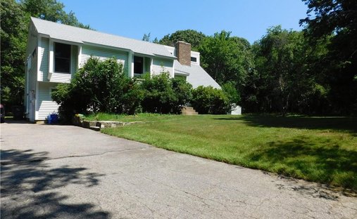 House in North Kingstown, Rhode Island, United States 1