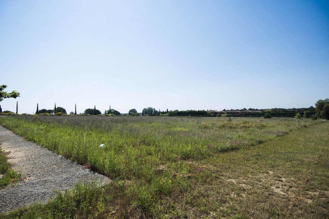 Land in Navata, Catalonia, Spain 4 - 18472268