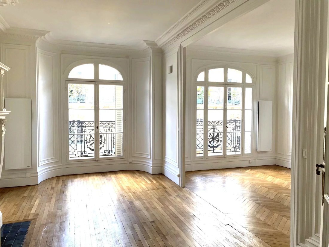 Apartment in Batignolles-Cardinet, Paris 17e Arrondissement, Paris 2 - 17325180