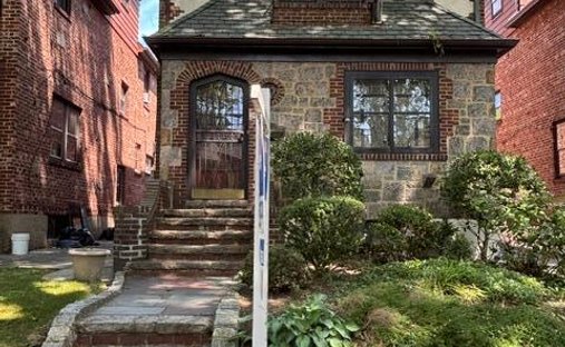 House in New York, New York, United States 1