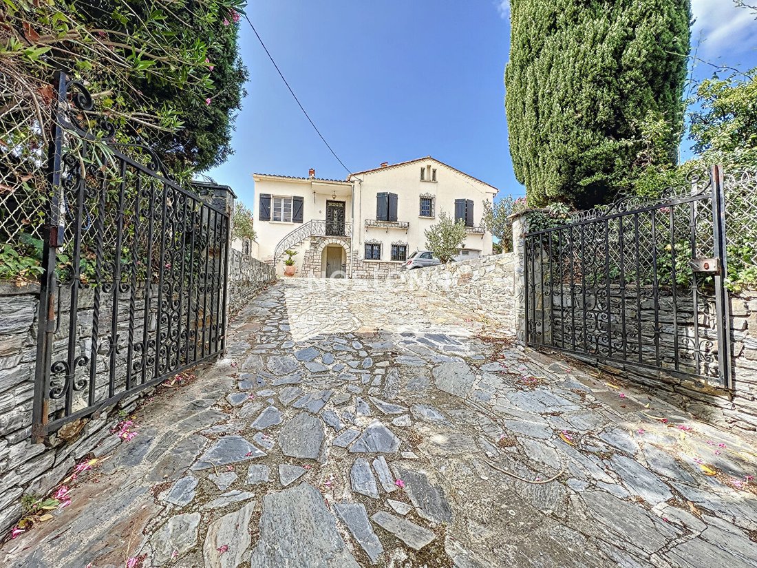 House in Villelongue-dels-Monts, Occitania, France 2 - 18457561