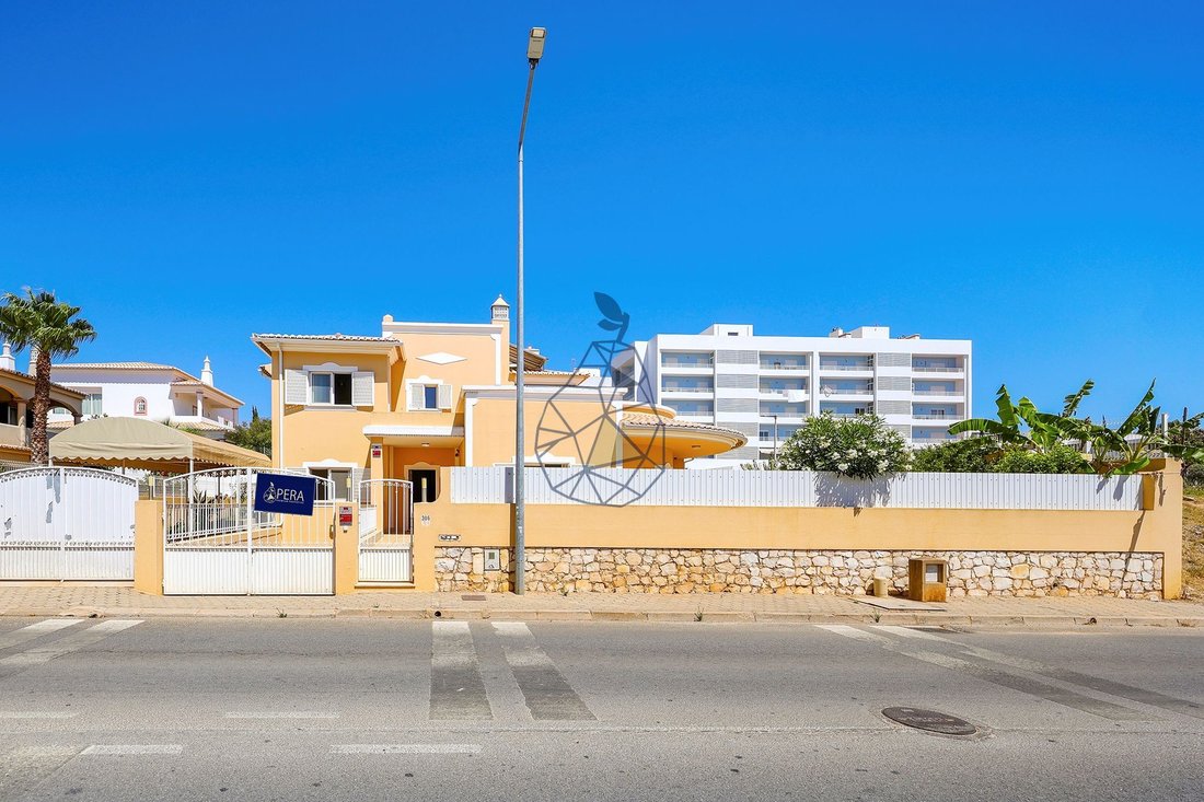 Villa in Portimao, Algarve, Portugal 3 - 15976044