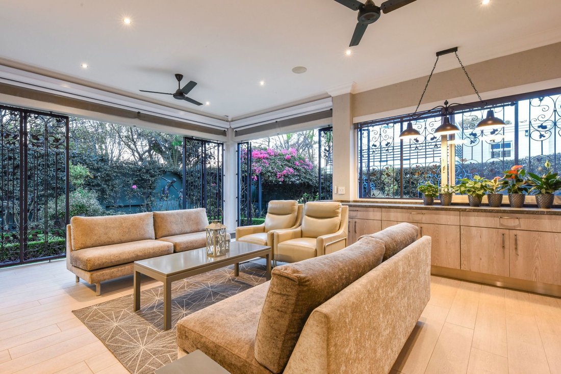 Country House in Bryanston, Gauteng, South Africa 2 - 18458432