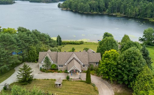 Maison à Athens, Ontario, Canada 1