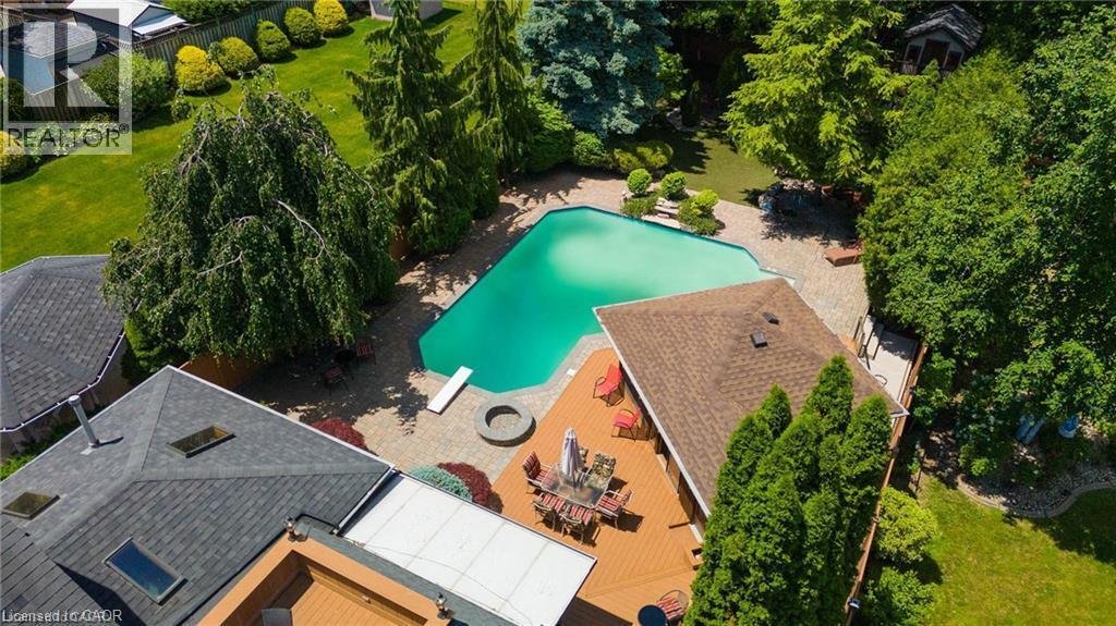 House in Hamilton, Ontario, Canada 3 - 18460022