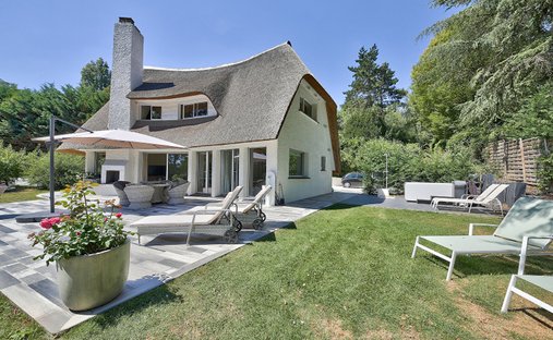 Villa in Sud, Saint-Nom-la-Bretèche, France 1