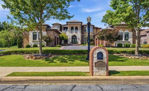 House in Cave Springs, Arkansas, United States 1
