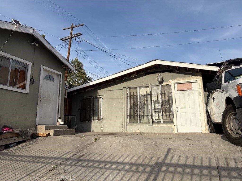 Los Angeles, California, United States 3 - 17730789