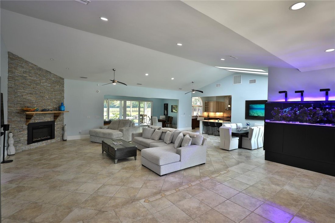 Farm Ranch in Reddick, Florida, United States 5 - 18466265